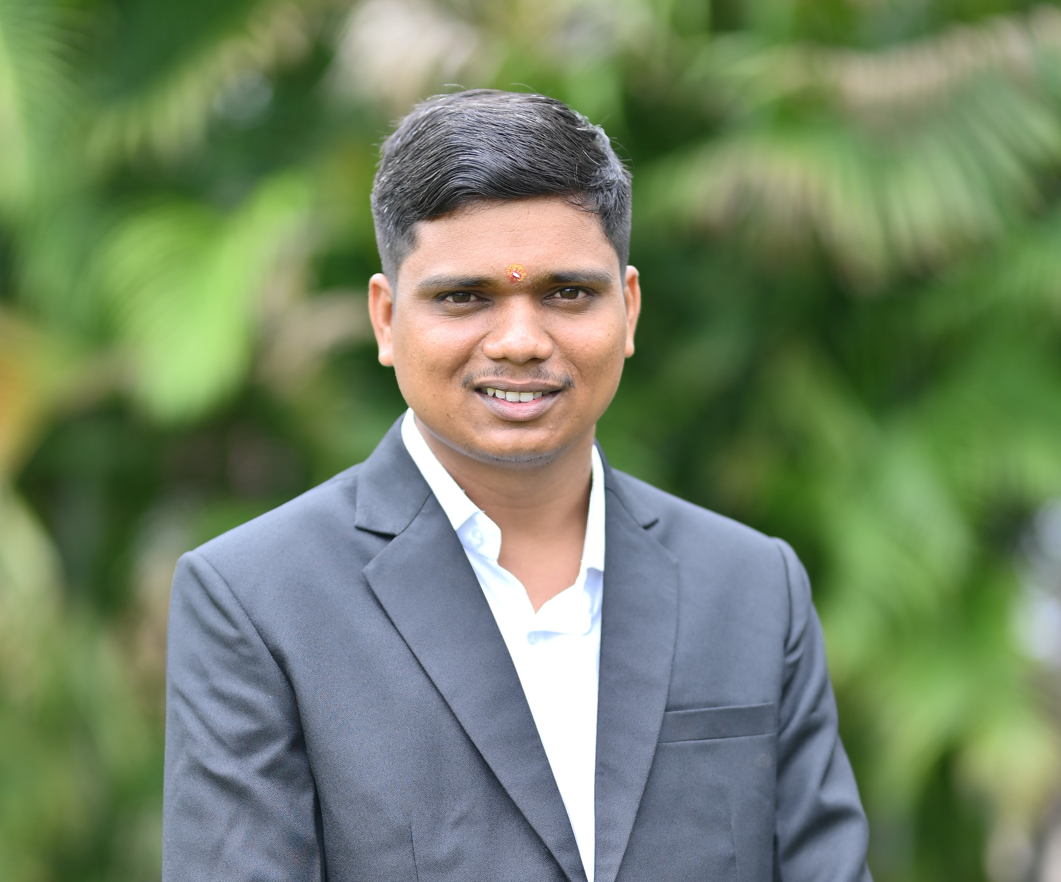 Mr. Yogesh Ashok Lohakane